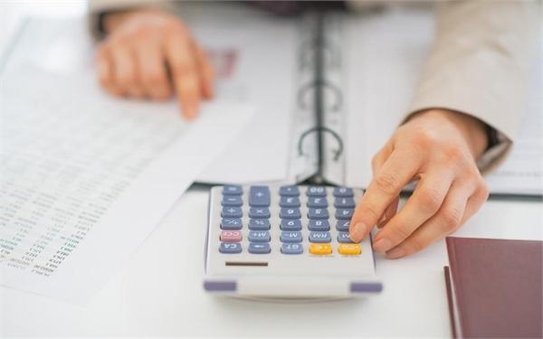 德银报告：科技股泡沫与美联储政策成2026年最大风险